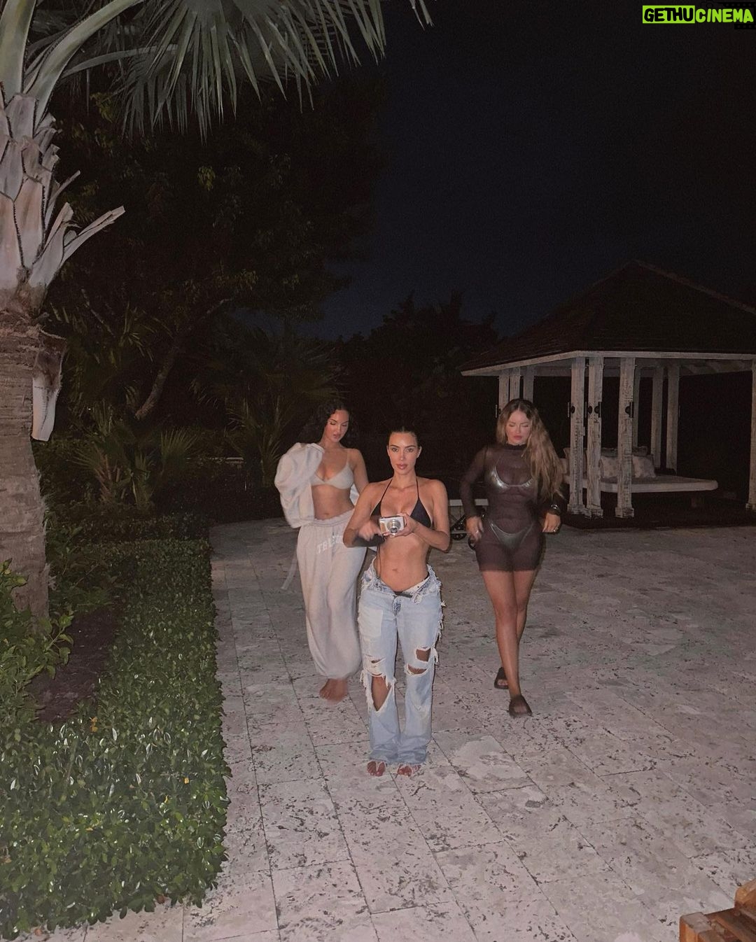 Kim Kardashian Instagram - Vacay Vibes