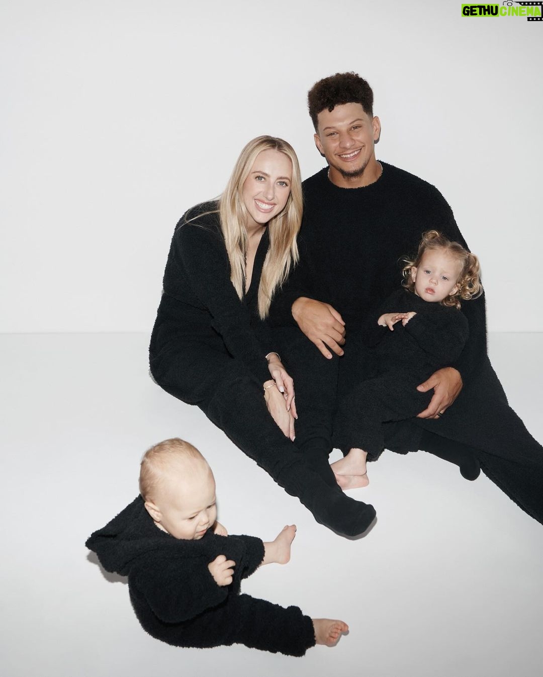 Kim Kardashian Instagram - THE HOLIDAY SHOP IS NOW OPEN! The Mahomes Family kick off the festivities in our seasonal Cozy loungewear. Discover over 15 limited-edition collections the whole family will have on their lists.