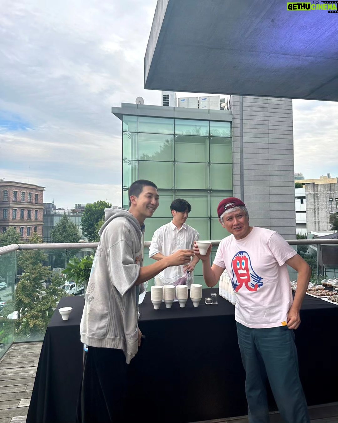 Kim Nam-joon Instagram - @michinara3 ๐๐งก Pace Gallery
