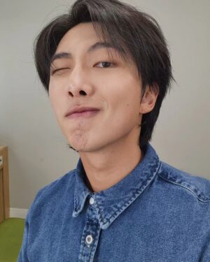 Kim Nam-joon Instagram - 10주년 💌 @bts.bighitofficial