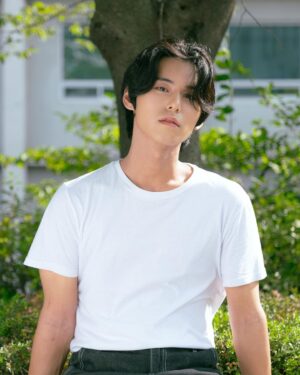 Kim Seong-hyuk Instagram - GREEN 🍃