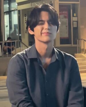 Kim Seong-hyuk Instagram - Wink 😉
