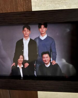 Kim Tae-jeong Instagram - 행복했어요 행복하세요.
@tvn_drama #일타스캔들
