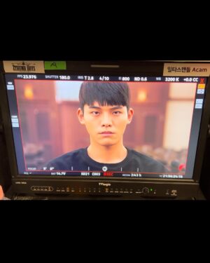 Kim Tae-jeong Instagram - 제가 다 봤습니다😺🌚
#일타스캔들 #쇠구슬 #후드남
@tvn_drama
