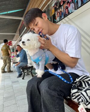 Kim Tae-jeong Instagram - 👽🐩🖤