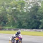 Kittipat Samantrakulchai Instagram - นัดขี่กันสนุกๆ แต่น้องมาสะใหญ่โต 😆 #motorbike #tnpmotorsport #thailand Bira International Circuit Pattaya