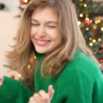 Klelia Andriolatou Instagram - Μy favorite time of the year! Let’s unbox together @apivitagreece Christmas presents and follow bee’s magic #apivitagreece #apivita #followbeesmagic