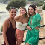 Klelia Andriolatou Instagram – Μια τεράστια γιορτή χαράς αφιερωμένη στην αδερφή μου και στον Διονύση μας ❤️
Νονά με τον αδελφό μου στο παιδί της αδελφής μας . Τι άλλο να ζητήσω ; 🙏🏻🧿
Σας ευχαριστούμε όλους για το μοίρασμα και την αγάπη σας !