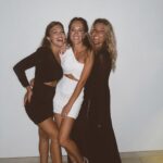 Klelia Andriolatou Instagram – Μια τεράστια γιορτή χαράς αφιερωμένη στην αδερφή μου και στον Διονύση μας ❤️
Νονά με τον αδελφό μου στο παιδί της αδελφής μας . Τι άλλο να ζητήσω ; 🙏🏻🧿
Σας ευχαριστούμε όλους για το μοίρασμα και την αγάπη σας !