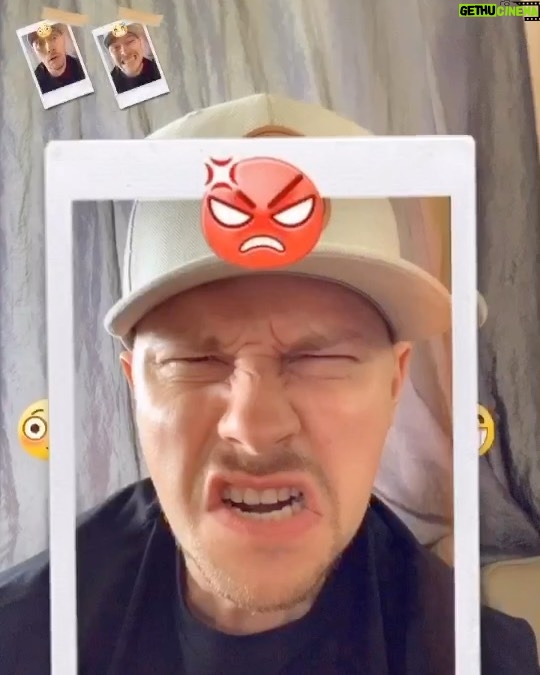 Konstantin Pavlov Instagram - Какой ваш любимый смайлик? 🤗😱😁😊😳🔥😂