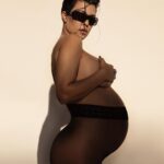 Kourtney Kardashian Barker Instagram – @vanityfairitalia 🖤