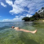 Kourtney Kardashian Barker Instagram - 🤙🏼🍧🐓🌧️🌈🌊🐢🫖🏄🏻‍♀️ Kauai,Hawai