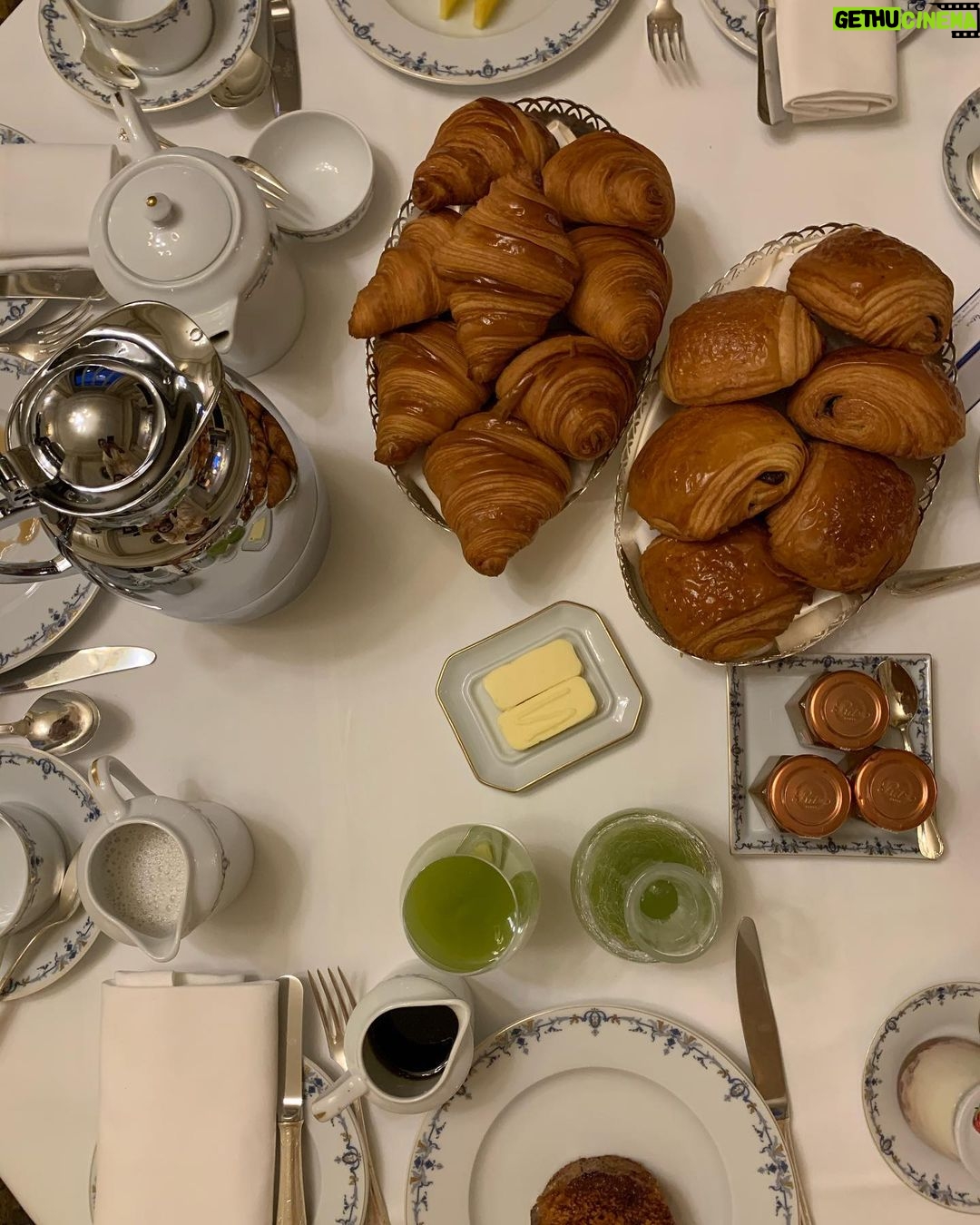 Kourtney Kardashian Barker Instagram - Mother-daughter trip to Paris, France February 2020