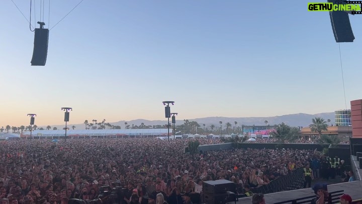 Kourtney Kardashian Barker Instagram - My first @blink182 show! Coachella Valley