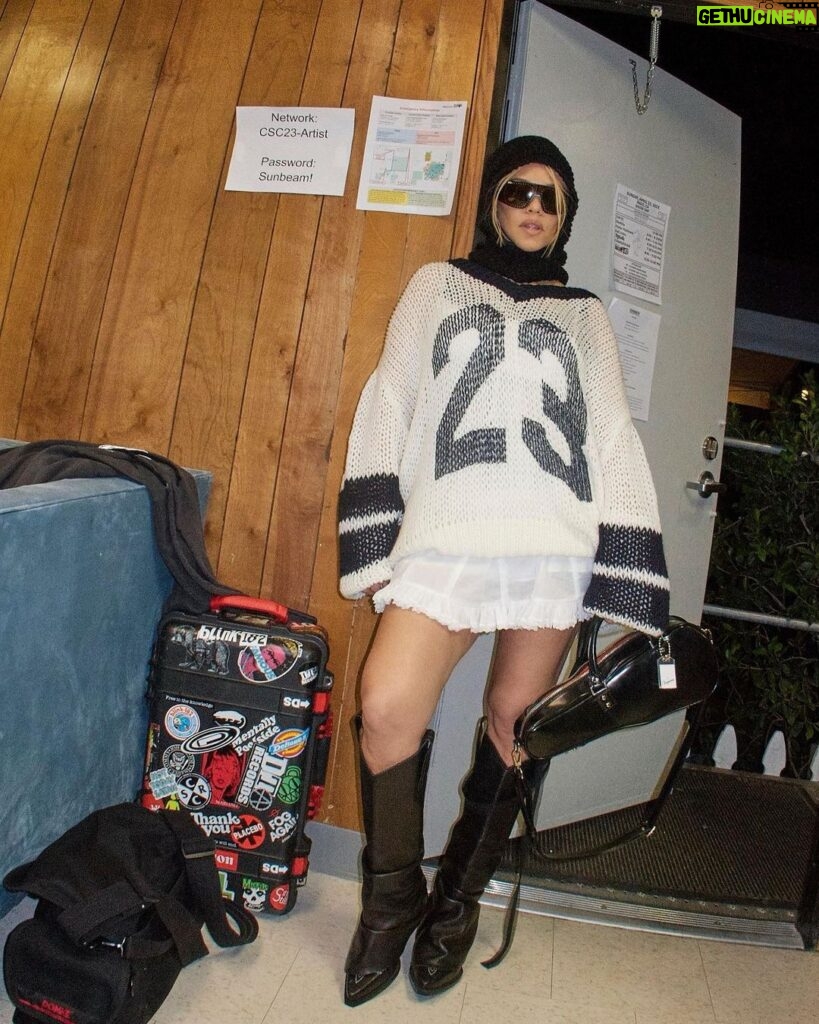 Kourtney Kardashian Barker Instagram - Remember Coachella ? I’ve had some time on the tour bus.
