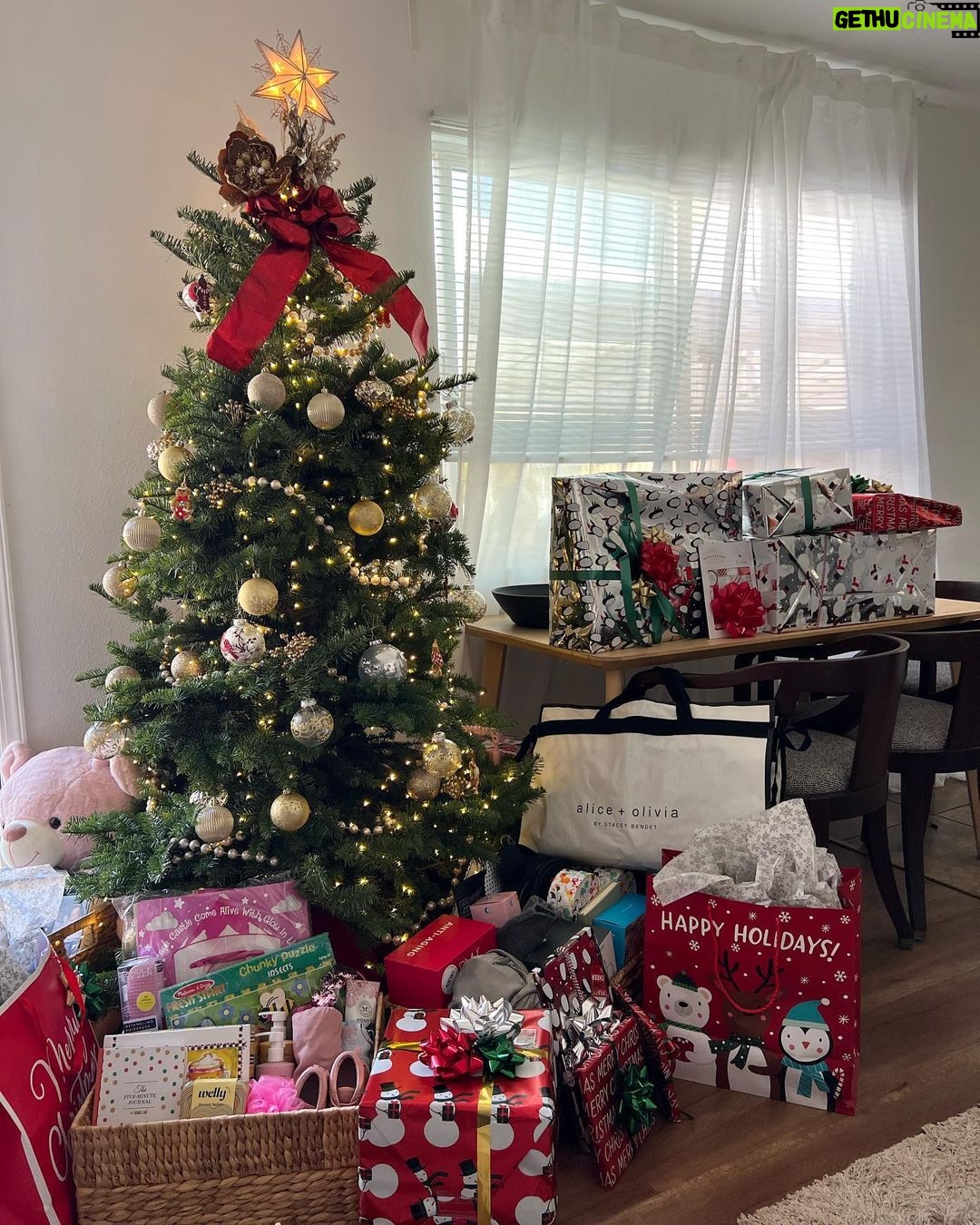 Kourtney Kardashian Barker Instagram - It has become a Christmas tradition for me and my kids to join one of my favorite organizations @asenseofhomeorg in creating a home for a foster youth who has aged out of the foster system. We start with a full truck and an empty house and put our love and energy into unloading furniture, bedding, mattresses, towels, kitchen utensils and so much more and putting it all together and in place. We also brought a Christmas tree, gifts, and stockings to spread a little Christmas cheer! It was a pleasure and an honor to help put together a space for Taquisha and her 2 year old and 9 month old daughters for them to create beautiful memories in together. Taquisha overcame homelessness to secure a roof over her daughters’ heads, and next year she’s starting her journey towards achieving her dream of becoming a real estate agent! She’s such an inspiration, and I pray that all of her dreams come true and that she felt so much love and support during our day together. I pray that her new home is filled with peace and love.
