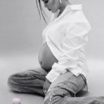 Kourtney Kardashian Barker Instagram - I told our team @lemme this one had to be rushed (and they didn’t know why 😊) early on in my pregnancy, when my doctors were even struggling to find me the best prenatal that had the perfect amounts of everything I needed. Lemme Mama, our new multi-vitamin prenatal capsule is live now! 🐣✨
