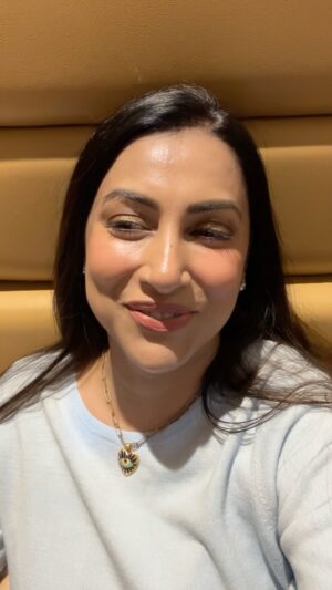 Kranti Redkar Instagram - Star guru guru 💫
