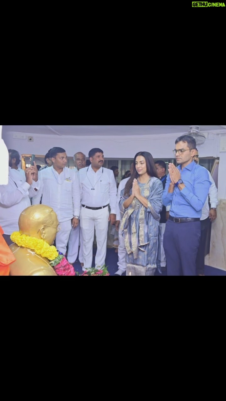 Kranti Redkar - 70K Likes - Hamari har saans Maha Manav Bharat Ratna Dr. Babasaheb Ambedkar ka Hum par upkaar hai . 🙏🙏 #jaibhim Aakhri saans tak sangharsh karte rehna Humne unse sikha hai