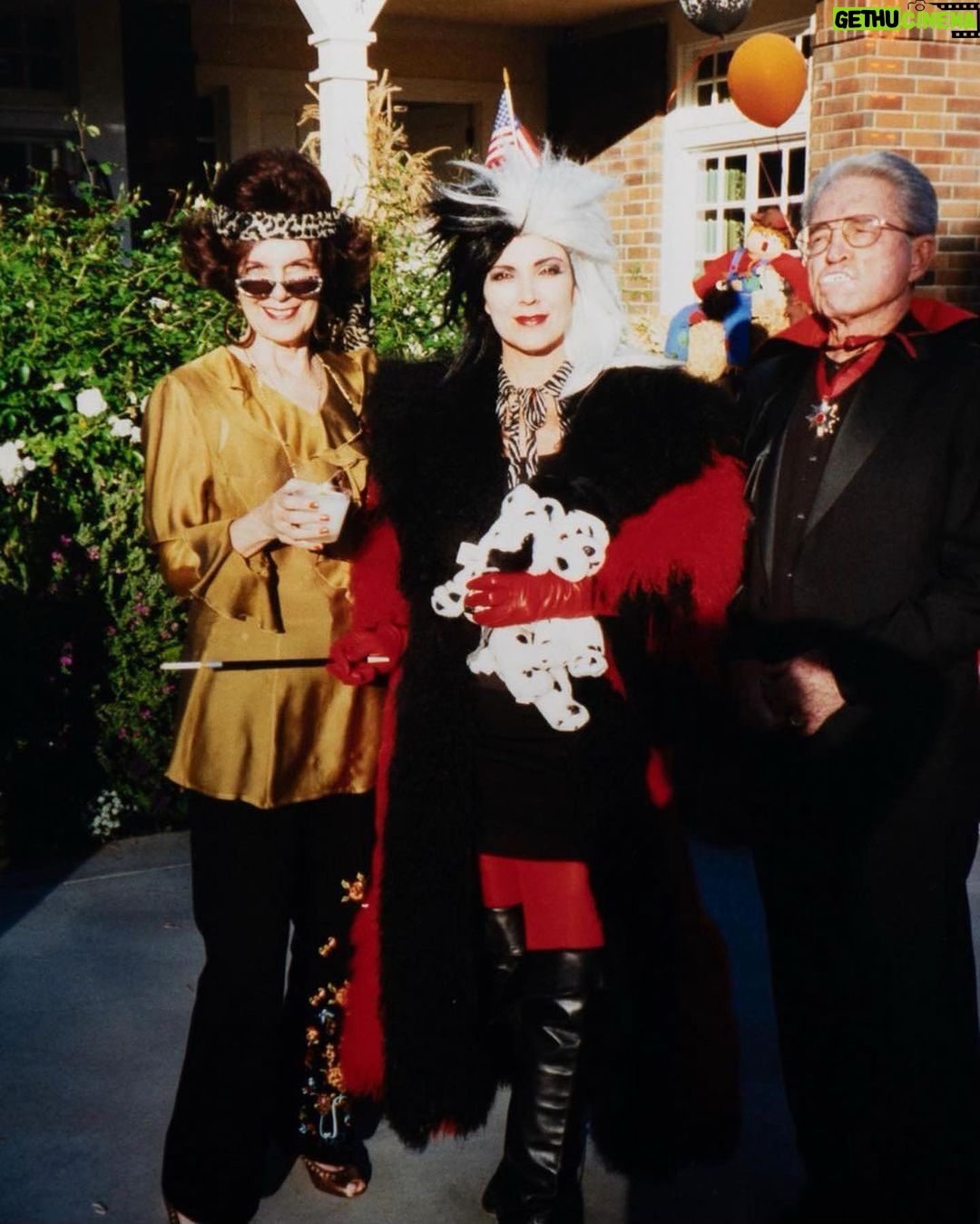 Kris Jenner Instagram - Happy Halloween 🎃🧙🏼♀️💀👻