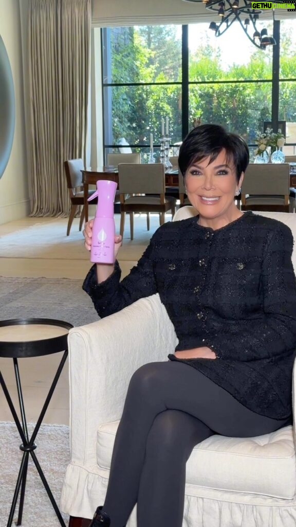 Kris Jenner Instagram - Now THAT’S a spritz we can get behind. Shop Everyday Fabric Spray in JOY at Whole Foods Market. #GetSafely #SafelyCleaning