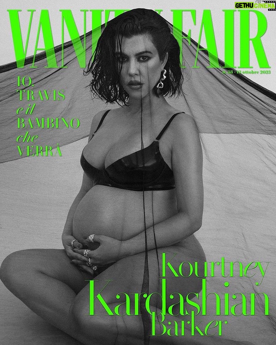Kris Jenner Instagram - Kourtney on the cover of @vanityfairitalia ♥️ #repost @kourtneykardash Dopo due anni di tentativi, è rimasta incinta naturalmente a 44 anni. E a chi critica la gravidanza alla sua età, Kourtney Kardashian Barker (@kourtneykardash) risponde: «Quei commenti non mi toccano. A chi li fa dico solo: come osate mettere in discussione il progetto di Dio? Perché è così che vedo questa gravidanza, che infatti è arrivata quando sia io che Travis non ci pensavamo neanche più e un anno dopo aver smesso di provare con la fecondazione assistita». 🔗Kourtney Kardashian Barker è la protagonista della cover digitale di questa settimana. L'intervista di @simonasiri al link in bio #VFdigitalcover - - - - - - - - - - - After two years of trying, she became pregnant naturally at 44 years old. And to those who criticize pregnancy at her age, Kourtney Kardashian Barker replies, "Those comments don't affect me. I just say: how could you question God's plan? Because that's how I see this pregnancy, which came when both Travis and I weren't even thinking about it anymore and a year after we stopped IVF." 🔗Kourtney Kardashian Barker stars in this week's digital cover story. The interview at the link in bio Interview by @simonasiri Photo Daniella Midenge Styling: Chloe & Chenelle Delgadillo Hair: Dimitris Giannetos Make-up: Leah Darcy