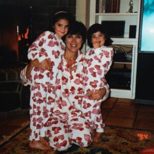 Kris Jenner Instagram - I am the luckiest mommy in the world to share this beautiful life with my five incredible, loving, kind, generous, strong, smart, creative, amazing daughters!!! I thank God every single day for choosing me to be their mommy!! I love you my girls forever and ever ❤️😍🙏🏼 @kourtneykardash @kimkardashian @khloekardashian @kendalljenner @kyliejenner #NationalDaughtersDay