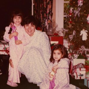 Kris Jenner Instagram - I am the luckiest mommy in the world to share this beautiful life with my five incredible, loving, kind, generous, strong, smart, creative, amazing daughters!!! I thank God every single day for choosing me to be their mommy!! I love you my girls forever and ever ❤️😍🙏🏼 @kourtneykardash @kimkardashian @khloekardashian @kendalljenner @kyliejenner #NationalDaughtersDay