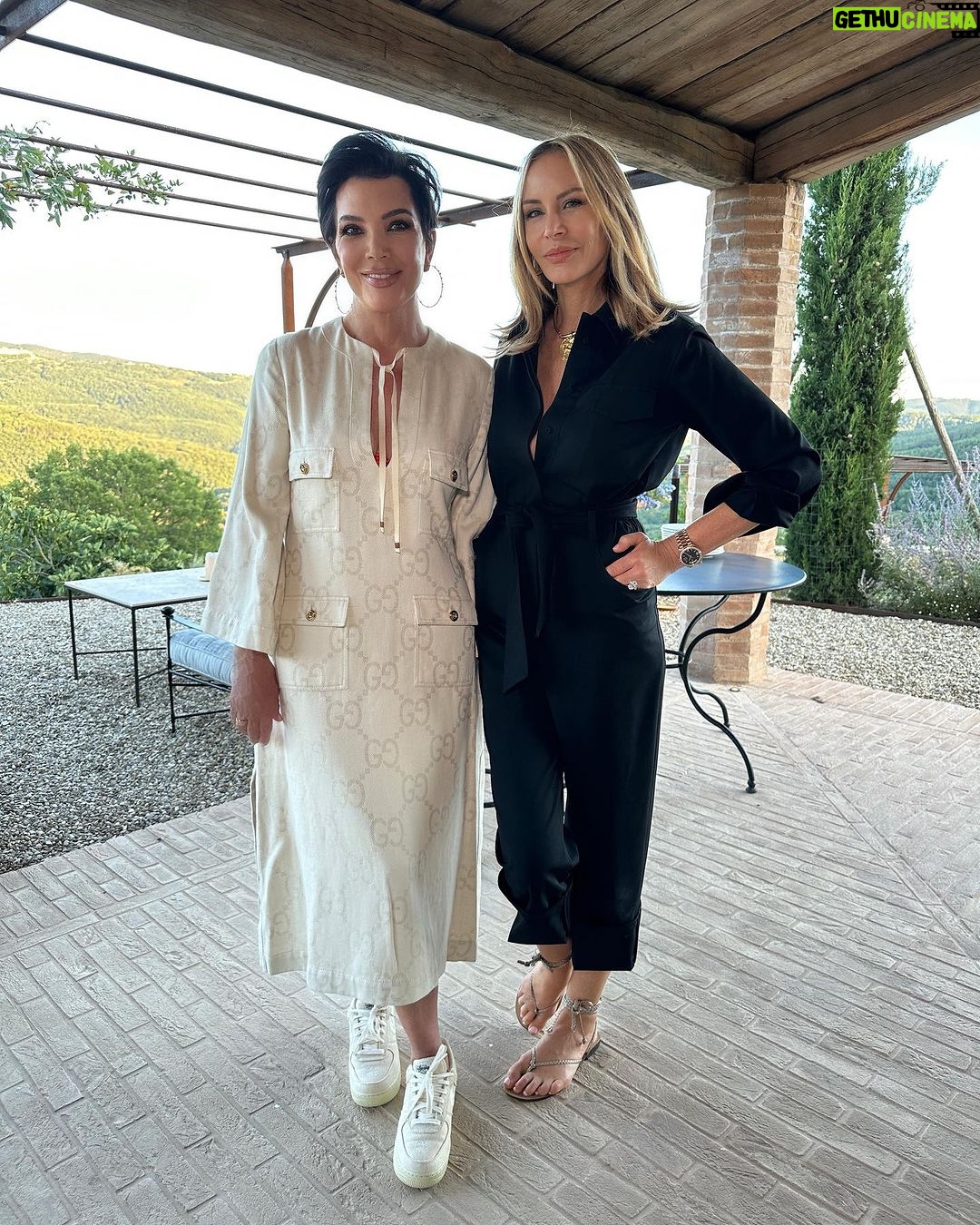 Kris Jenner Instagram - Under the Tuscan sun ๐ฎ๐นโ๏ธ