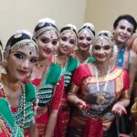 Krishna Praba Instagram - Devanadanam, @kaviyoormahadevatemple Guru #RLVPradeepkumar #concert #bharathanatyam #pure #classical #devotionaltime🙏 #tradional Kaviyoor Mahadeva Temple