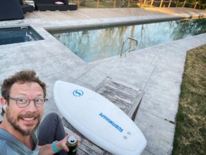 Kristen Holden-Ried Instagram - After a fine few days of yard work…. 
cold plunge paddle, hot tub and a beer ! Yes please :)
Hope you’re all feeling the magic of spring. (Northern hemisphere)
Otherwise…. Enjoy that sweater weather !! 😜
#spring #oneworld