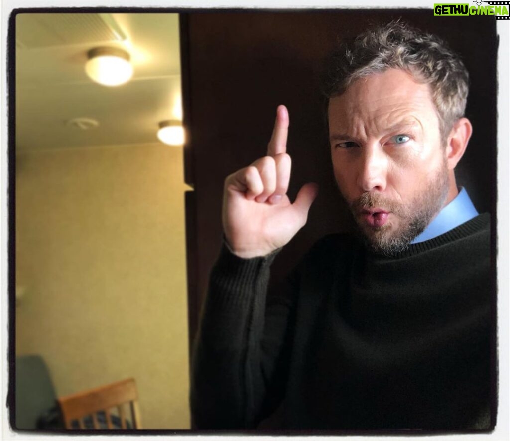 Kristen Holden-Ried Instagram - Detective Dominic Hayes at your service. License to... point at things... emphatically... and... on occasion... nose pick. #trailerlife #setlife #goofball