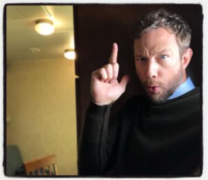 Kristen Holden-Ried Instagram - Detective Dominic Hayes at your service. 

License to... 

point at things... 

emphatically...

and...

on occasion...

nose pick. 

#trailerlife #setlife #goofball