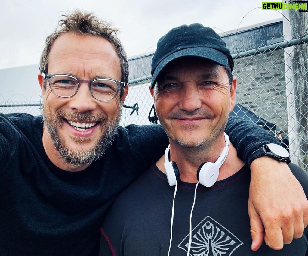 Kristen Holden-Ried Instagram - The obligatory seasonal pic of super director, super dude and all around super artist @tjscottpictures Love being on set with you brother :) #departure @departure_tv #setlife