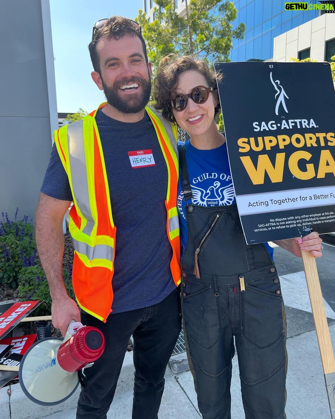 Kristen Schaal Instagram - Great energy on the line today! Loved meeting so many great people. I hope to see you again, Martin! Shout out to the captains over at Netflix. Enthusiastic and inspirational! Keep it up! You got this!