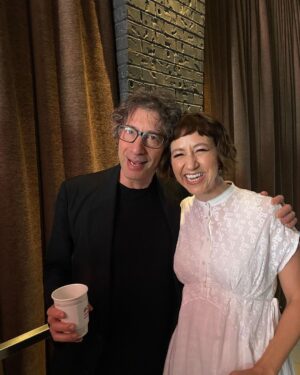 Kristen Schaal Instagram - Got a bit delirious running into @neilhimself at Comic-Con. He told me he would say hi to Tori. I squealed and ran away. Photo by @stefanirobinson