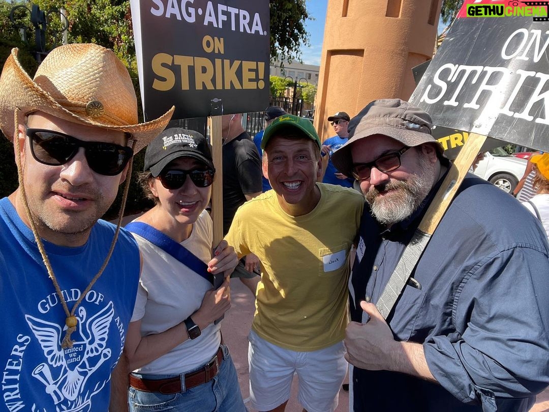 Kristen Schaal Instagram - Striking. Beautiful turn out. Hope this ends soon!
