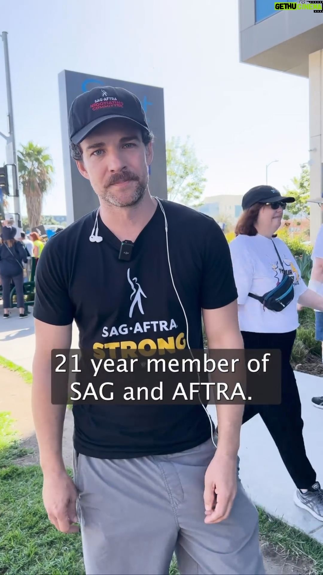 Kristen Schaal Instagram - Stay strong, thank you @charliebodin and the negotiating committee!