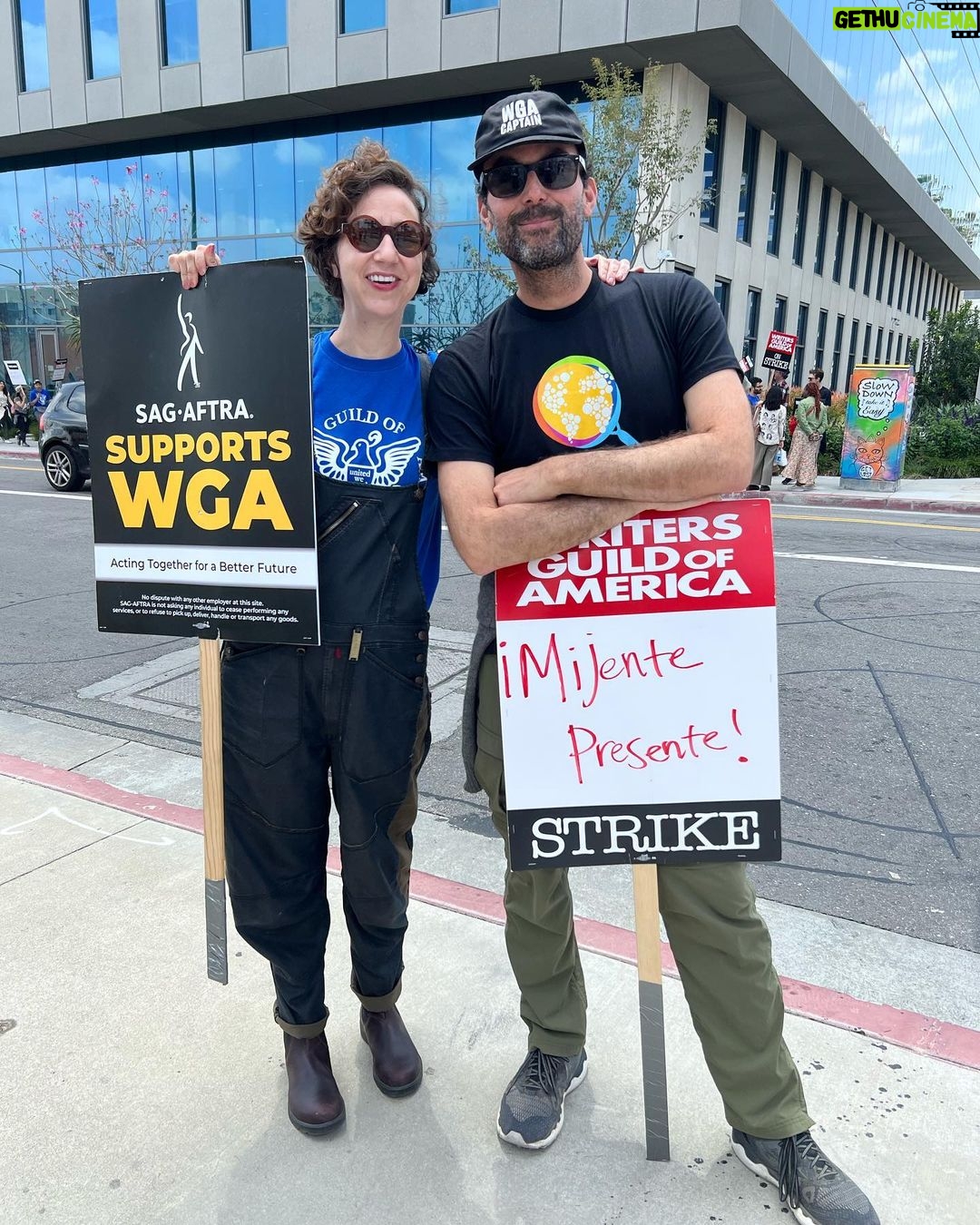 Kristen Schaal Instagram - Great energy on the line today! Loved meeting so many great people. I hope to see you again, Martin! Shout out to the captains over at Netflix. Enthusiastic and inspirational! Keep it up! You got this!