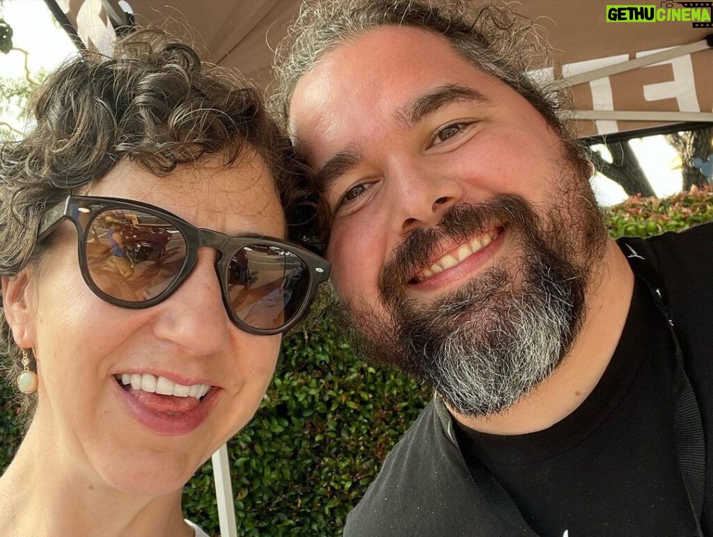 Kristen Schaal Instagram - Still out here! Reposting! Thank you to the strike captains, everyone providing coffee and food and haircuts! Thank you to this community for being so lovely. And thank you to Rich for striking with me now!