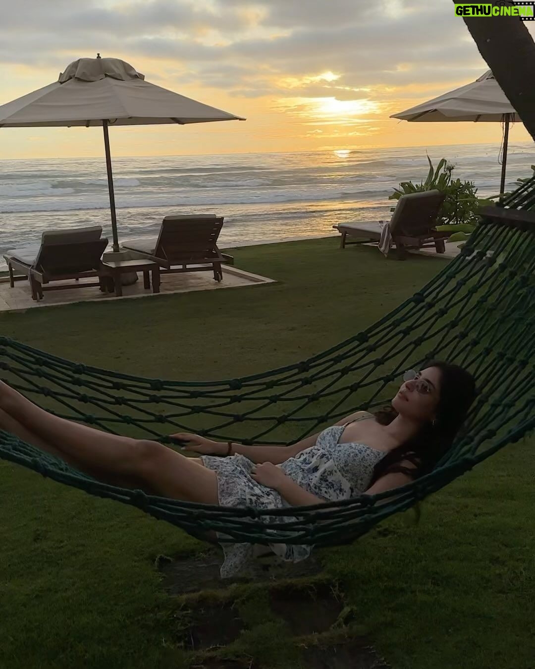 Kritika Kamra Instagram - 🇱🇰🌴🌊☀️🍹🥰 Ahangama Beach, Sri Lanka