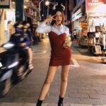 Kung Ching-Ting Instagram - #😈 ：「在人間要幹點什麼壞壞的事呢～～？」 原本想很敷衍的扮幽靈 但這塊布有點貴⋯⋯我捨不得挖眼睛洞 只能掀開走路（然後素顏面世更像鬼^_^？ 那⋯就⋯淺淺畫惡魔妝 裝扮不夠，特效來湊(⁎⁍̴̛ᴗ⁍̴̛⁎) 🎊🎃祝大家萬聖節快樂🎃🎉 #happyhalloween #萬聖節 全部飾品 @zanzan_accessory 士林夜市