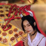 Kung Ching-Ting Instagram – 要來一片披薩嗎🍕？
#萬聖節 #halloween #🍕#披薩 #pizza 必勝客pizzahut