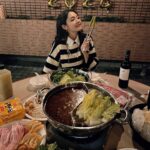 Kung Ching-Ting Instagram - 【2023-2024】 1-3慶生有氣球還有BAC蛋糕，完美到不行🥹 4-5全妝的漂亮們🥰 6頂樓辦桌看煙火的奇幻旅程🎆 7-8一起跨的第8年🫶🏻🫶🏻🫶🏻🫶🏻 9雖然知道他們一定會幫我慶生，期間也一直被撞見拿蛋糕、吹氣球，但依然淚目，謝謝有你們出現在我生命中🫶🏻 10.我很漂亮放一下。 2023是我體驗很多奇幻世界的一年 各方面都飛速成長也面臨選擇 收穫非常多的粉絲朋朋們 也努力維持與老朋友們的關係 謝謝你你你你你還有正在看這篇文章的你你你你 謝謝2023有你們 2024請多多指教🤝🤝🤝🤝 #2024 #happybirthday #happynewyear 台北101