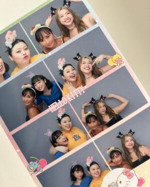 Kurumi Shimizu Instagram - 韓国の想い出🇰🇷🌻❤️

高校の卒アル振りのピンプリ😂🫶
わたしが通っていた女子高は卒アルにマストでピンプリを載せなきゃいけなくて、みんなで撮りに行った時のことを思い出した😂

初めて知ったGRANHAND.💓
ニンニン先輩に「くるみがこの香水つけてたら、ドキッとする」と言われて、思わずgetしました😂

おしまーい！いっぱい載せちゃった！

한국 추억🇰🇷🌻❤️

혼자 스티커사진😂🫶
우리 여고에서는 혼자 스사를 찍어서 졸업앨범에 울려야해서… ㅋㅋㅋ
친구랑 찍으러 간 것을 떠올렸어요😂

GRANHAND.💓
처음 알았는데…님님선배의 권유로 사버렸어요 ㅋㅋㅋ

끝! 많이 울려버렸어! ㅎㅎㅎ
