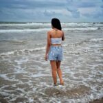 Kusuma Degalamari Instagram - There is a kind of beauty in imperfection🌊 Beach, sea, captions, photography, travel, photoshoot, #baby #babythemovie #kusuma #kusumadegalamari #travel #travelstories #solotrip #beach #picoftheday #photooftheday #love #sunset #instagood #ootd