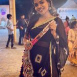 Kusuma Degalamari Instagram - 💃✨ #navratri #navratrispecial #dandiya #dandiyanight #ninecolorsofnavratri #dusshera #traditional#fyp #fypシ #instagood #ootd #garba #dandiya #kusuma #kusumadegalamari Navratri, Navratrispecial, dandiya, ninecolors, ootd, garba, dandiya