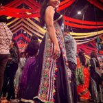 Kusuma Degalamari Instagram - 💃✨ #navratri #navratrispecial #dandiya #dandiyanight #ninecolorsofnavratri #dusshera #traditional#fyp #fypシ #instagood #ootd #garba #dandiya #kusuma #kusumadegalamari Navratri, Navratrispecial, dandiya, ninecolors, ootd, garba, dandiya