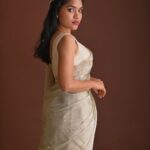 Kusuma Degalamari Instagram - Endless elegance ✨💕 #trending #viral #instagram #love #explorepage #explore #instagood #fashion #follow #saree #sareelove #likesforlike #followforfollowback #photography #india #trend #instadaily #memes #music #style #trendingnow #reels #foryou #likes #photooftheday #model #beautiful #bollywood #bhfyp #instagood