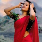 Kusuma Degalamari Instagram - Vibe check 🌹 Shot & edited by @sandeepgudalaphotography Outfit by @duta_couture #oldsongs #hindioldsongs #hindicinema #telugusongs #love #lovesongs #kusuma #kusumadegalamari #instadaily #explore #fyp #fypシ #reelitfeelit #reelkarofeelkaro #trending #trendingreels #kusuma #kusumadegalamari #baby #babythemovie #pov Hyderabad